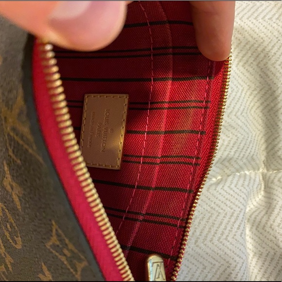 Louis Vuitton Monogram Pochette PM - Picture 3 of 7
